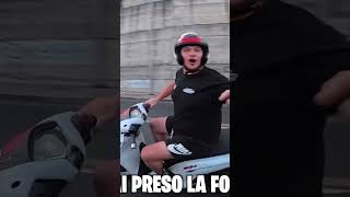 Motorcycle Seized In Catania  The Falks Stop Him By Doing A Wheelie With The Aprilia Tuareg 