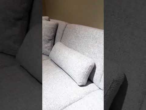 Угловой диван, обивка рогожка в салоне La Casa Sofa. ТЦ 4ROOM