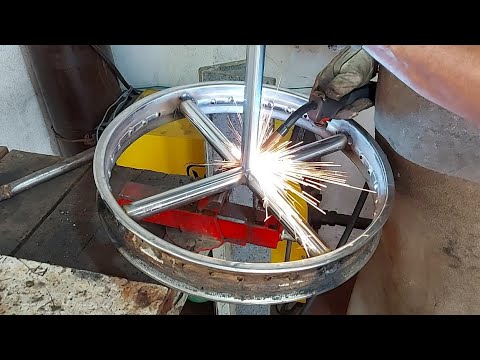 how to make wheels from recycled material