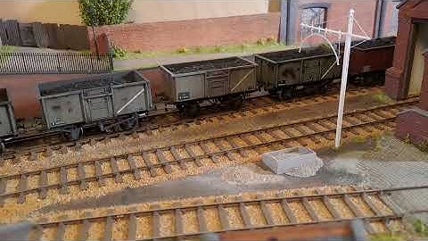 Class 14 shunting on Callow Lane