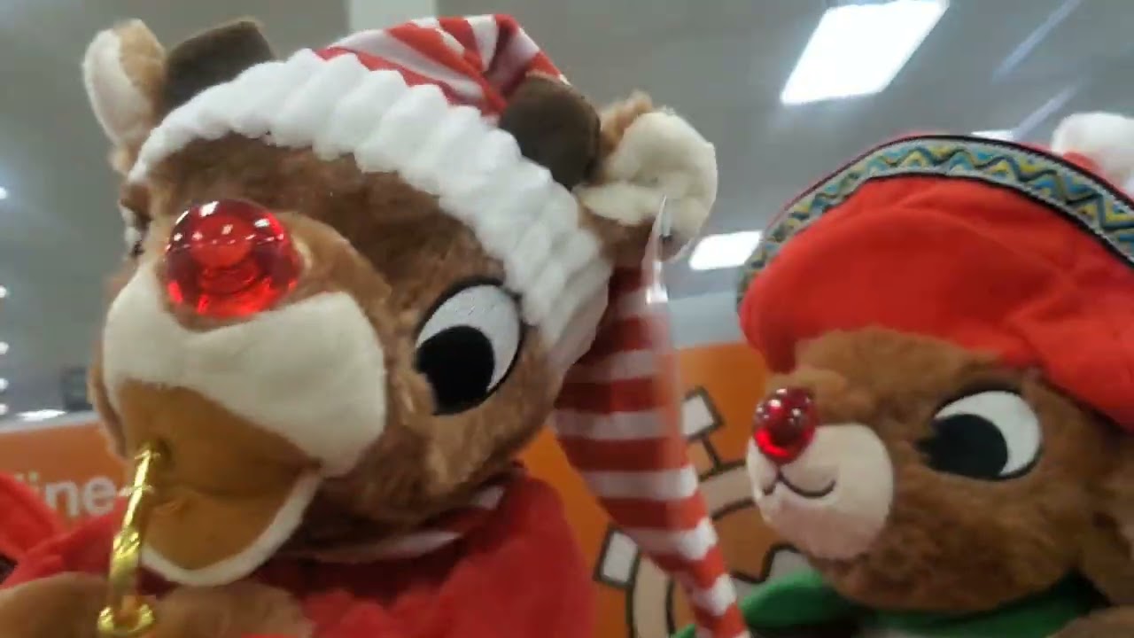 CVS Holiday 🎄 2022  Stock Display Walk - Thru 🎅