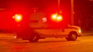 AMR Ambulance 495 ( MED495 ) Responding code 3 to a Traffic Collision!