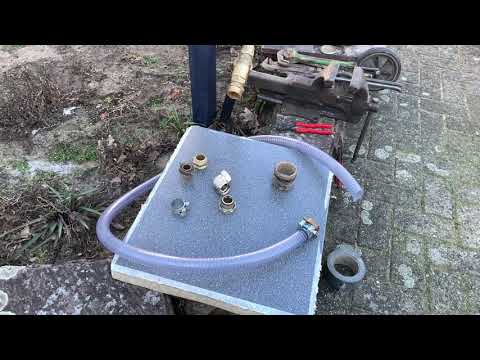 brunnenbau-pumpe-anschließen-und-ansaugen