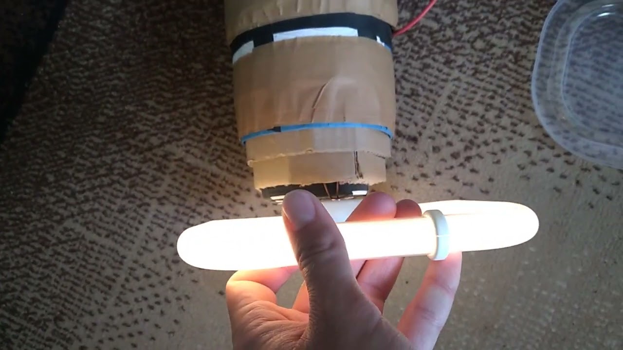 Bipolar Tesla coil