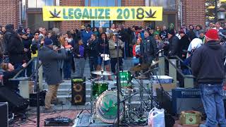 Former Fox 2 News Detroit anchor talks about medical benefits of marijuana