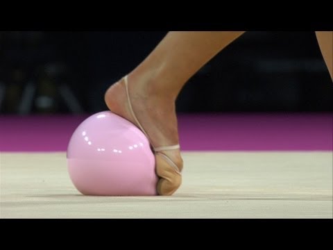 WC Montpellier 2011 - Apparatus Finals (Ball+Hoop) - We are Gymnastics!