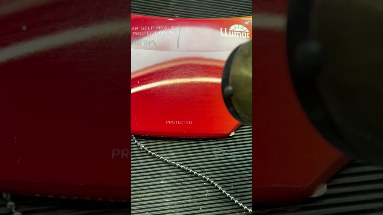 Demonstration of the Self Healing capabilities of Llumar Platinum PPF