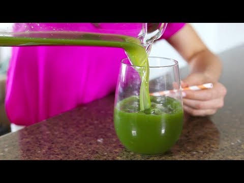 how-to-make-green-juice-in-a-blender-|-healthy-recipes