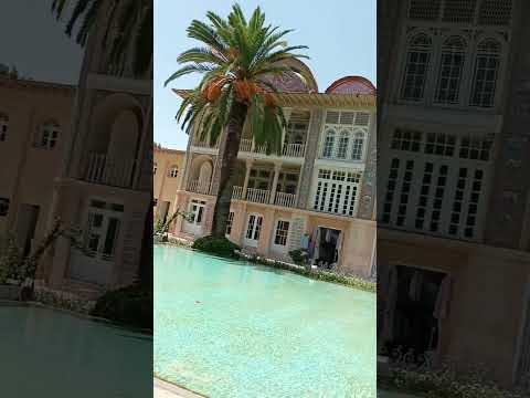 باغ تاریخی با طبیعتی بزرگ و زیبا در شیراز به نام باغ ا ر م