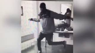 Chris Brown Dancing To Kodak Black's No Flockin