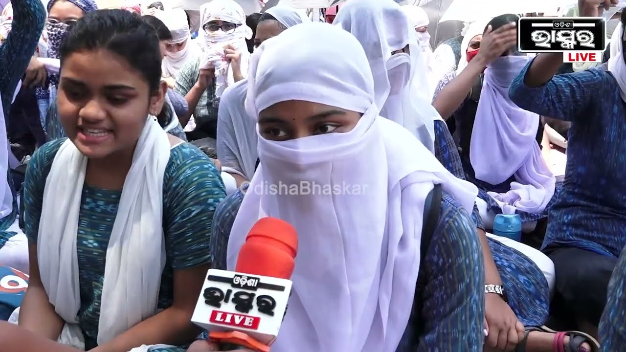 "ଯଦି ପରୀକ୍ଷା ଚାଲୁଥିବ ଆମ ଦେହ ଖରାପ ହେବ ତାହେଲେ କଣ କଲେଜ ଦାୟୀ ରହିବ ?"