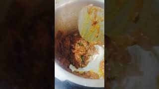 இது enstyle தக்காளி சாதம் நீங்களும் try pannunga saptu enjoy pannunga #shorts #tomatorice #ytshorts