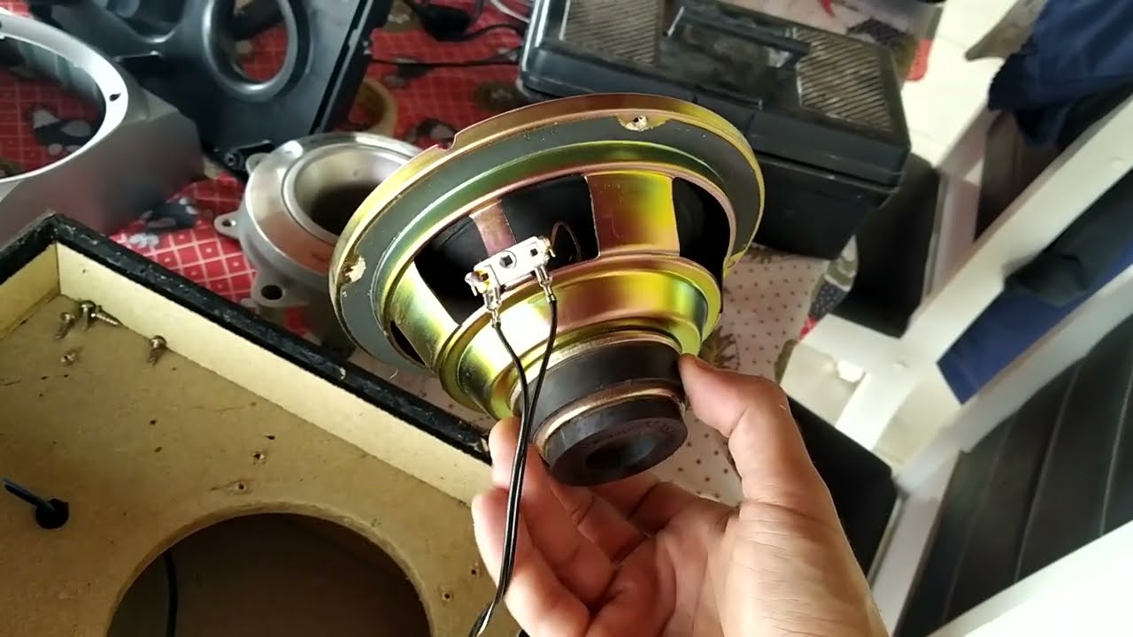 ALTO FALANTES DA AIWA - SURPREENDENTE O TAMANHO DOS IMÃS