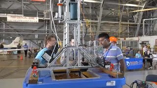 NASAs Moon to Mars Ice & Prospecting Challenge - Day 2
Were LIVE from NASAs Moon 🌕 to Mars 🔴 Ice & Prospecting Challenge where university teams are drilling for ice and water in simulated slices of extraterrestrial surfaces. NASAs Moon to Mars Ice & Prospecting Challenge - Day 2