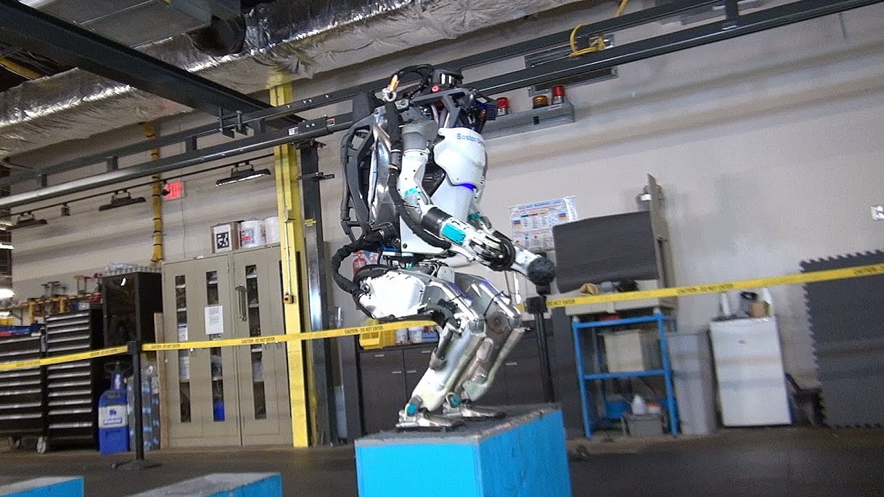 #видео дня | Boston Dynamics обучает робота Atlas основам паркура. Фото.