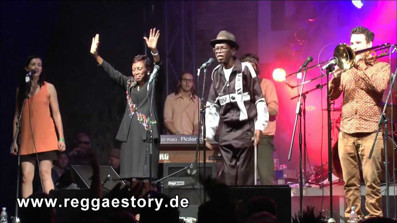 Stranger Cole & Patsy Todd - When You Call My Name + Run Joe - This Is Ska 2013 - 14/14