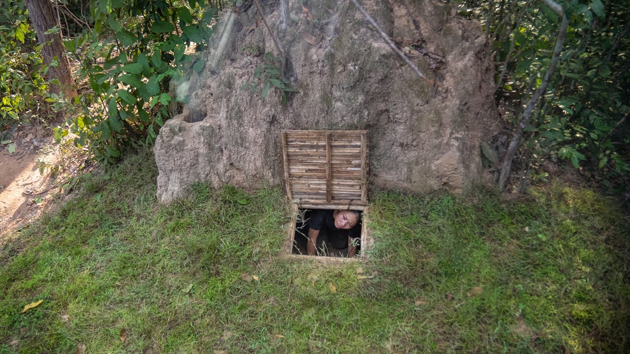 Girl Living Off Grid She Builds The Most Secret Underground Tunnel ...