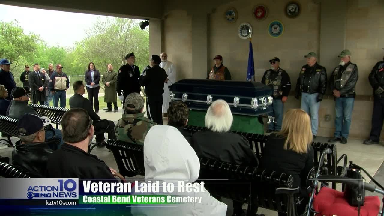 Local community pays respect to veteran without family at funeral