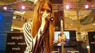 Honorata HONEY Skarbek - Call me maybe (cover fragment, live in Warsaw)