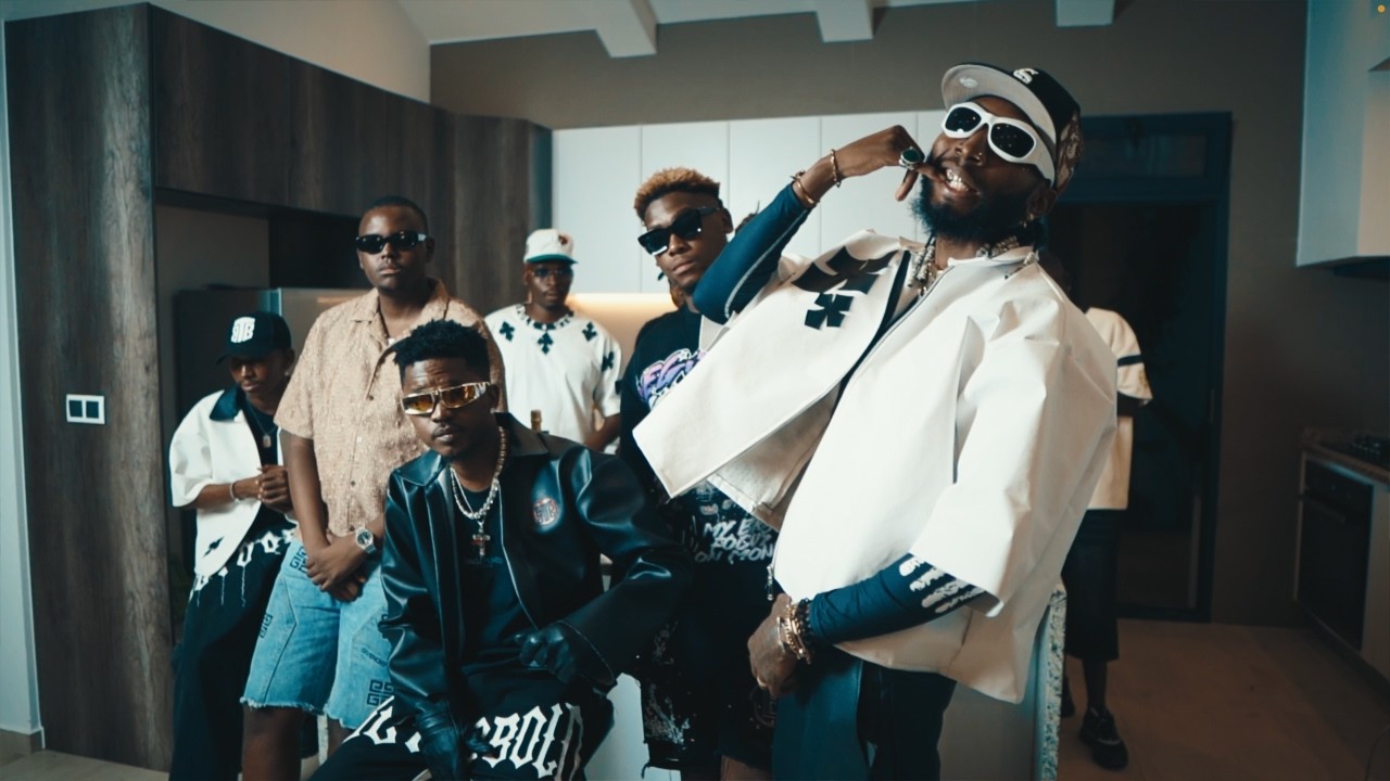 Watch DeHermes- Único Filho de Deus ft John Trouble, Helio Beatz & Badjero (Official Video) on YouTube Watch DeHermes- Único Filho de Deus ft John Trouble, Helio Beatz & Badjero (Official Video) on YouTube
