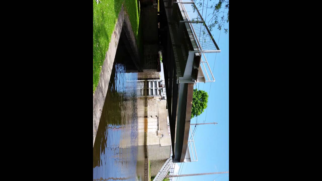 Swing bridge opening for boat on the Rideau canal at Merrickville.
