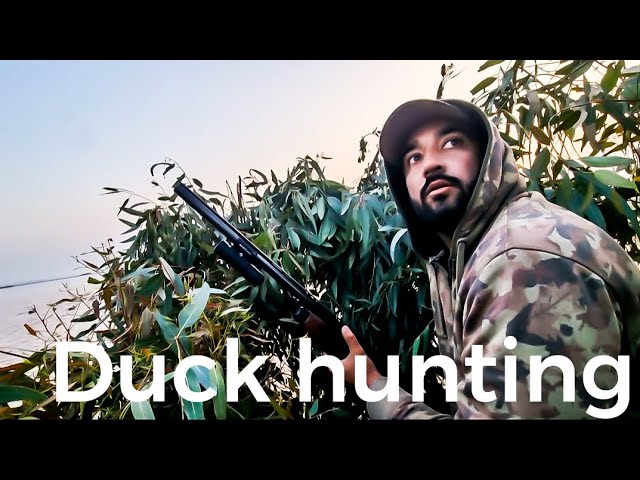 Duck hunting in pakistan 2023,2024 | duck hunting video by waqas khan | murghabi ka shikar class=