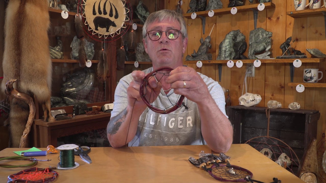 ENTRE NATURE & CULTURE- LA CONNEXION DES GÉNÉRATIONS Fabrication du capteur de rêves Alain Gosselin