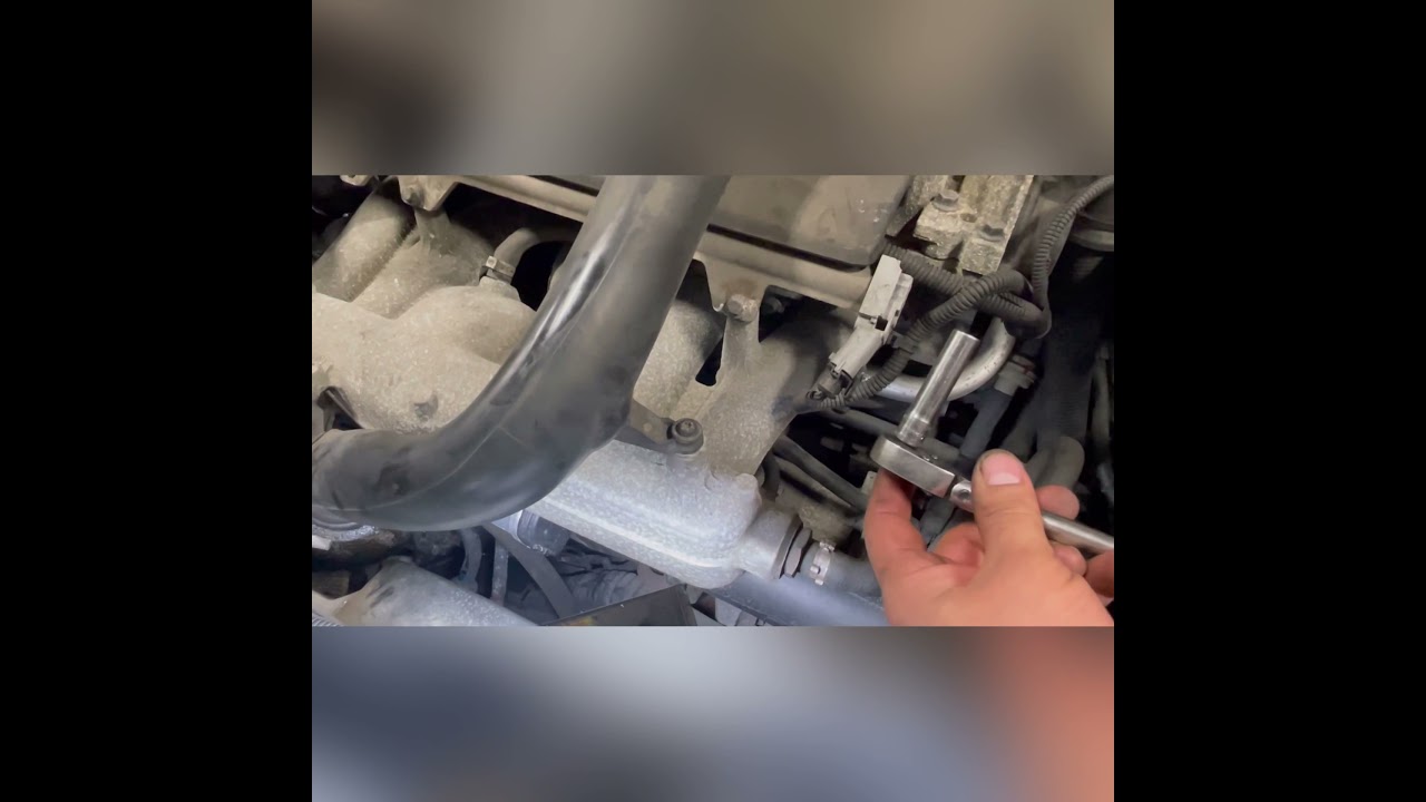 05 Volvo XC70 throttle body problem and thermostat!!! YouTube