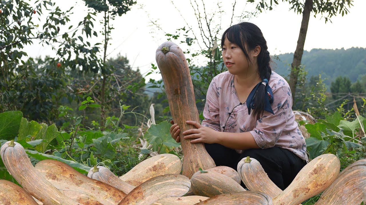 Pumpkin 把地裡的南瓜收回家，做一道我們當地的特色菜--粉蒸肉！【余小鄉】