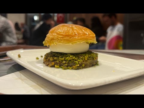 أشهر محل بقلاوة في تركيا اسطنبول  