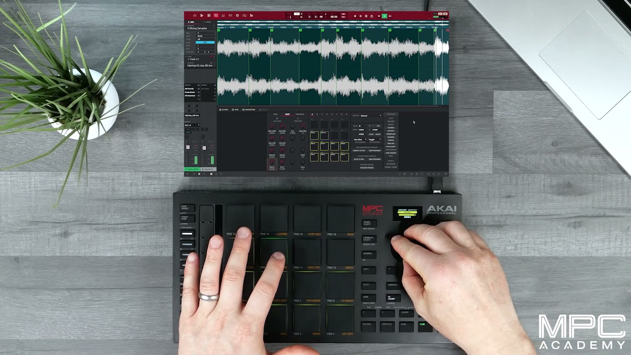 How To Slice and Sample Sounds With MPC Studio
