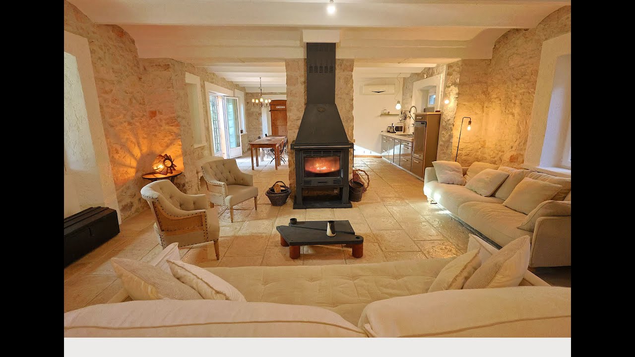 EXCLUSIVITÉ – Maison de caractère – Ancienne bergerie rénovée – Piscine – Terrain 864 m² – Vallauris