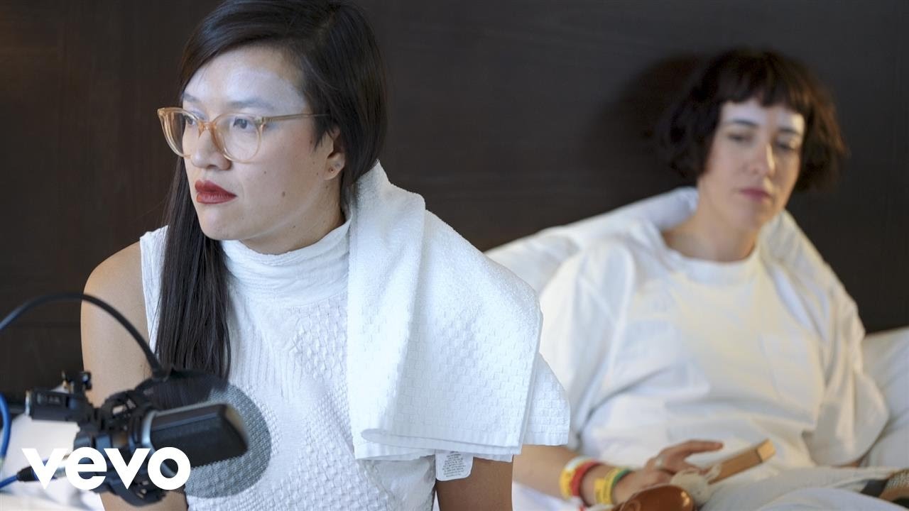 Sui Zhen - "Mountain Song" on Room Service