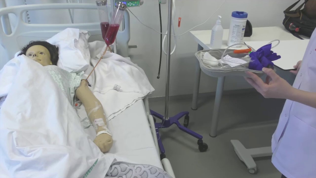 Toedienen IV medicatie via minibag (H. Broeckaert) - YouTube