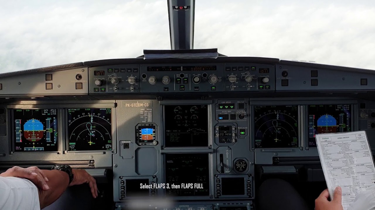 Landing Rwy 26 Adi Sumarmo Int'l Airport | Cockpit View