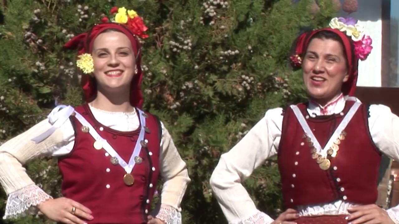 Дует Цеци Морарова и Милена Петрова-Донке ле