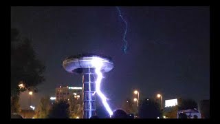LARGEST TESLA COIL IN THE WORLD (3 million volts discharged) screenshot 4