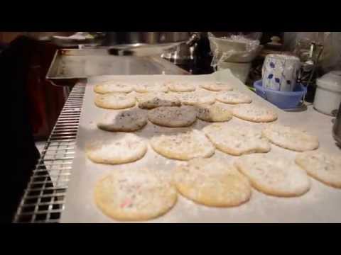 Easy Recipe #7: Peppermint Snowball Cookies (BONUS)