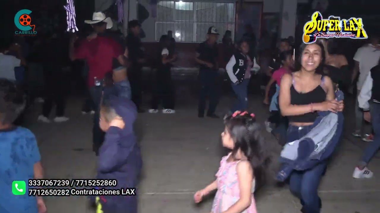 ASI SE BAILA EN ACANOA, AL RITMO DEL GPO SUPER LAX 💃🎸👍