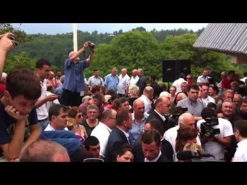 გურია, ნოდარ დუმბაძის სახლ მუზეუმი ბიძინა ივანიშვილის შეხვედრა გურულებთან. 2012 წელი.