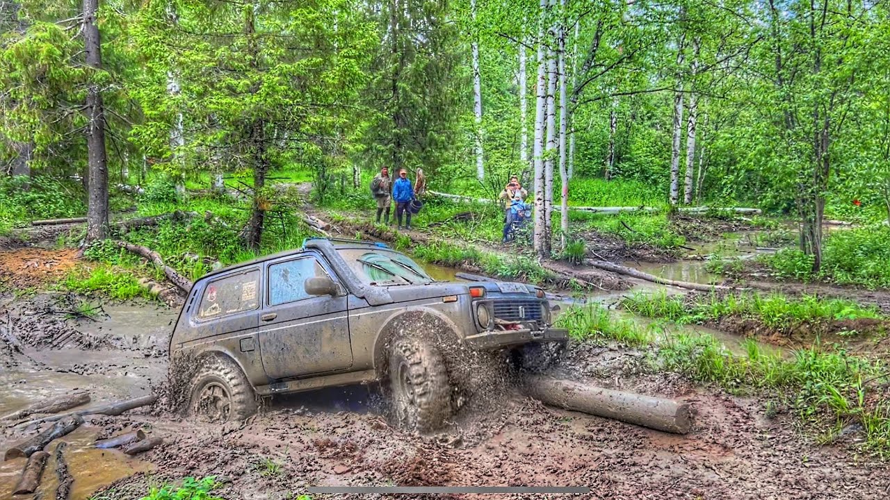 Тест резины CST 888 оказался не долгим, Silverstone 33’ на ниве. Из трёх нив сломались все 3