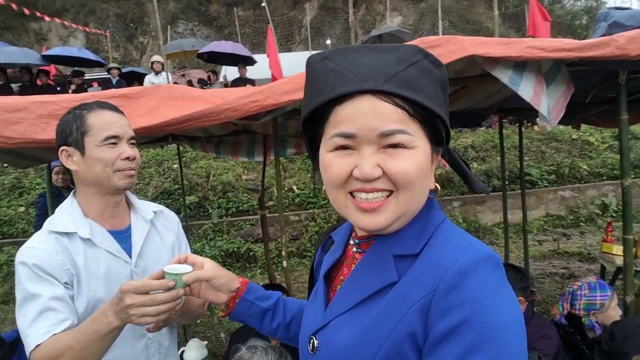 Lần đầu tiên đến với ngày Hội mùng 8 tháng giêng lễ Lồng Tồng Nà Lù xã Thiện Long vui quá 