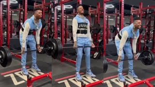 Blueface Deadlifting Legs Shaking Video Meme by Major Mzansi Memes 😂🤣 184 views 2 months ago 8 seconds