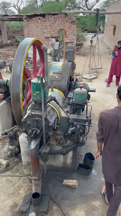 Old Black Engine!!Starting Diesel Engine Dasi Engine