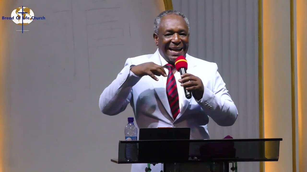 PASTEUR JOSUÉ GABIN TSHINABU - les deux types d'agneaux 