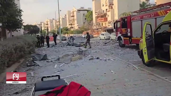 les secouristes se précipitent sur le site d’une riposte  de missiles iraniens à Beer Sheva