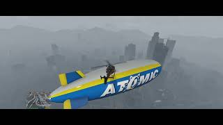 Epic Stunts in GTA 5: Helicopter Flight and Landing on a Blimp from a Skyscraper!