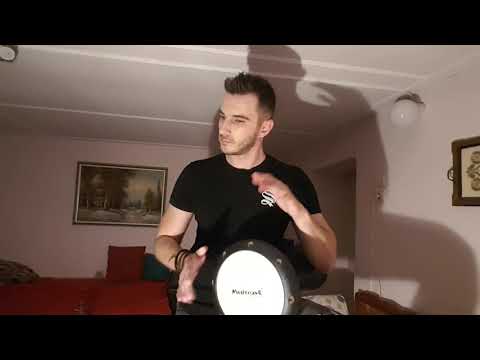 ΡΑΓΙΖΕΙ Η ΚΑΡΔΙΑ
