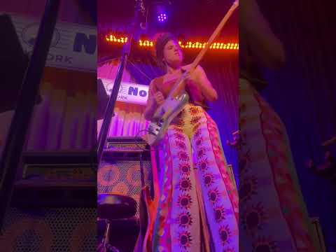 Kinga Głyk - „Hair” Larry Graham