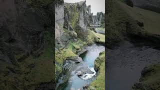 Fjaðrárgljúfur Schlucht Island #iceland #canyon #drone